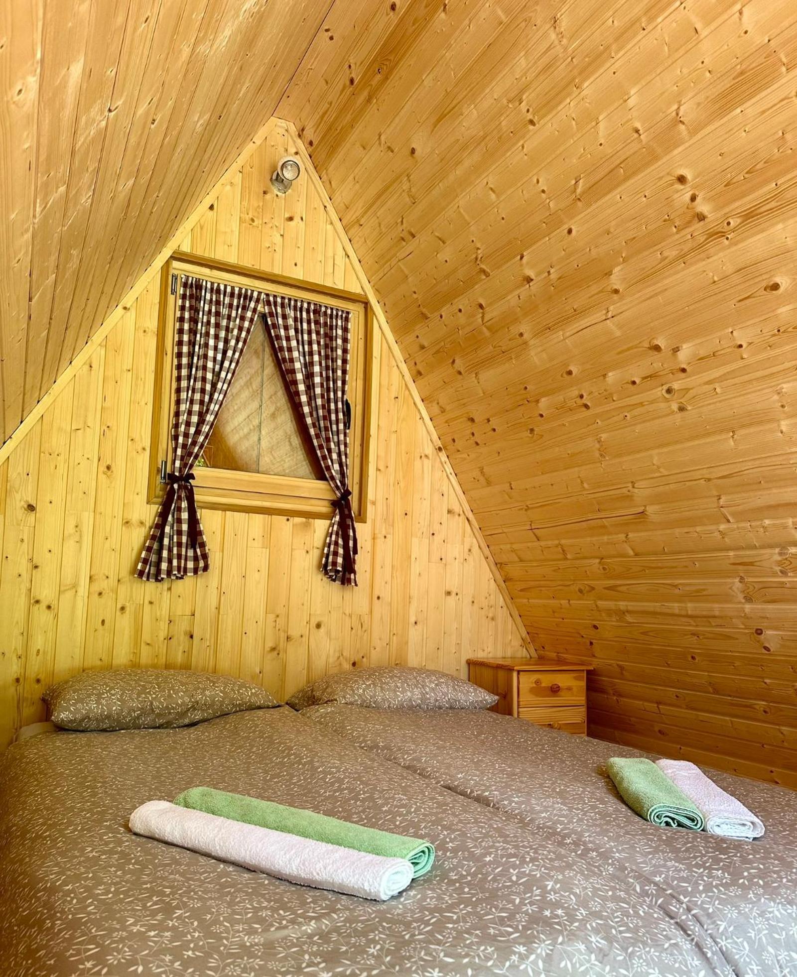 Glamping Krn Ξενοδοχείο Kobarid Εξωτερικό φωτογραφία